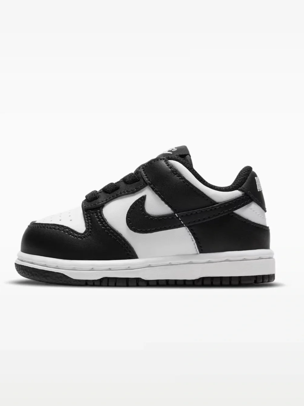 Toddler nike dunk low black/white sneakers size 6